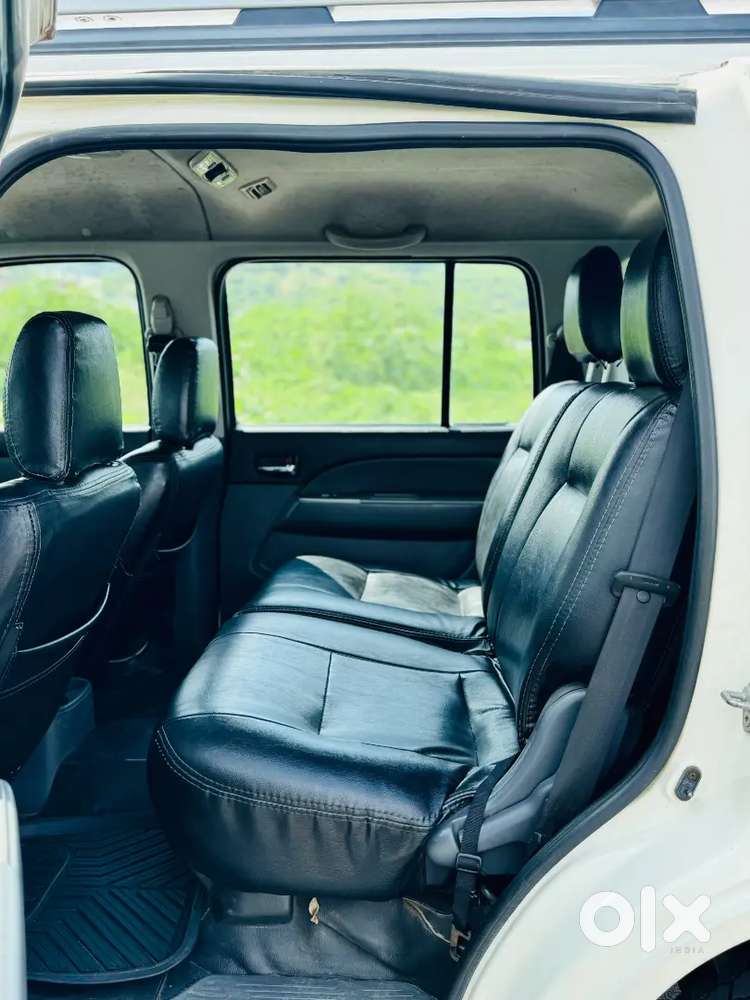 Ford Endeavour 2.2 Trend 2015