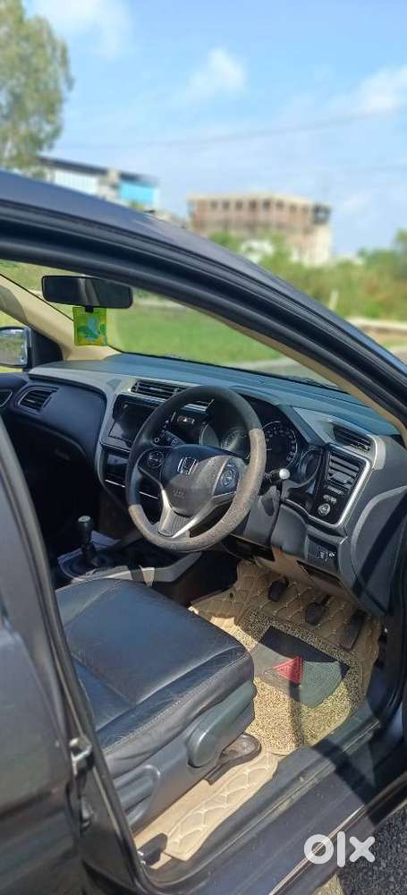 Honda City 1.5 V 4th Gen I-vtec Mt, 2017, Petrol