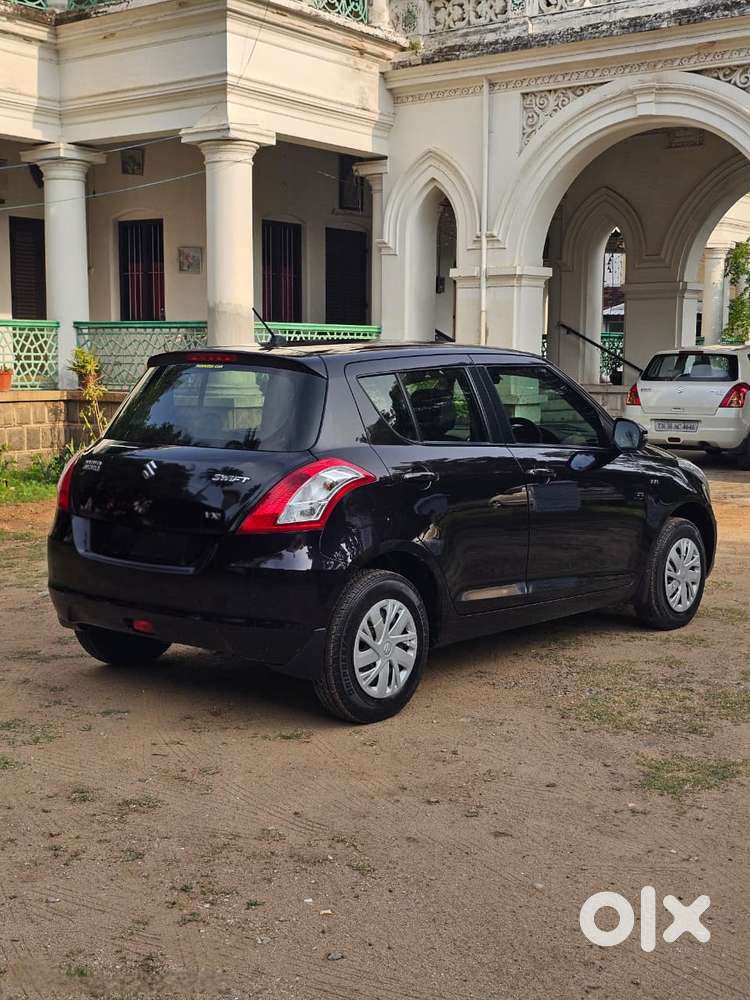 Maruti Suzuki Swift Vxi Optional, 2017, Petrol