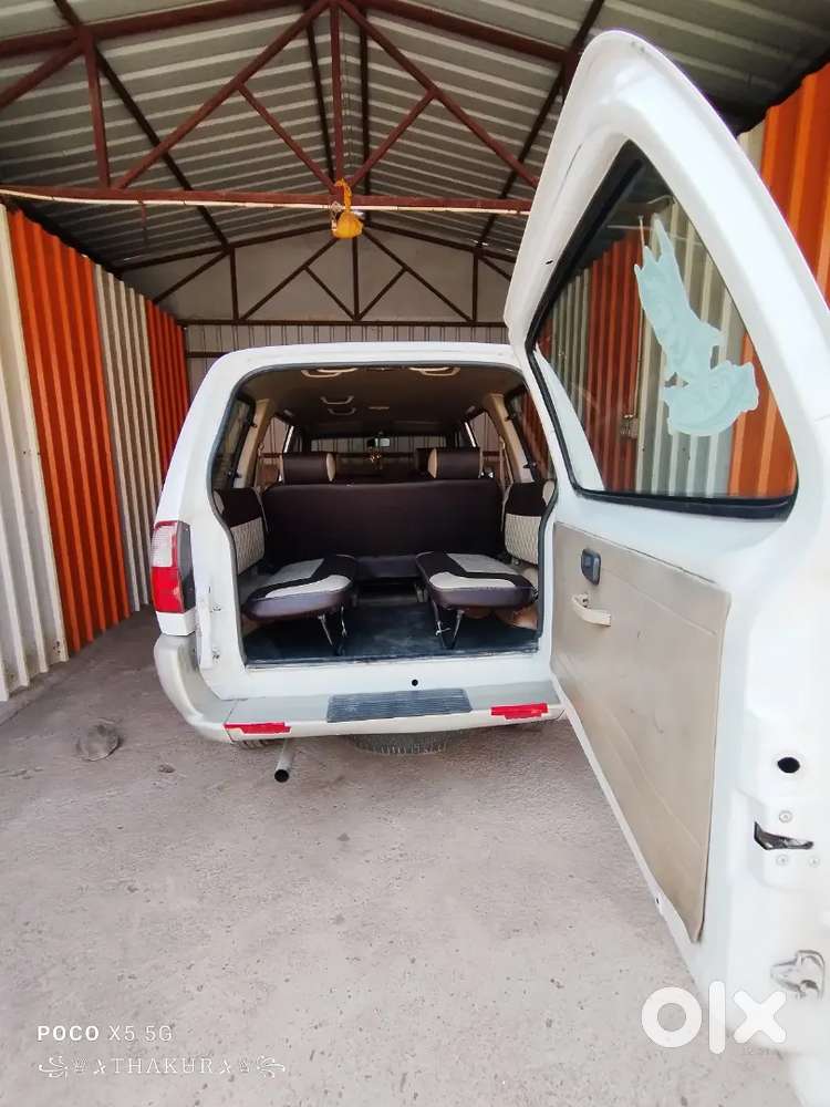 Chevrolet Tavera Neo 2012 Diesel 180000 Km Driven