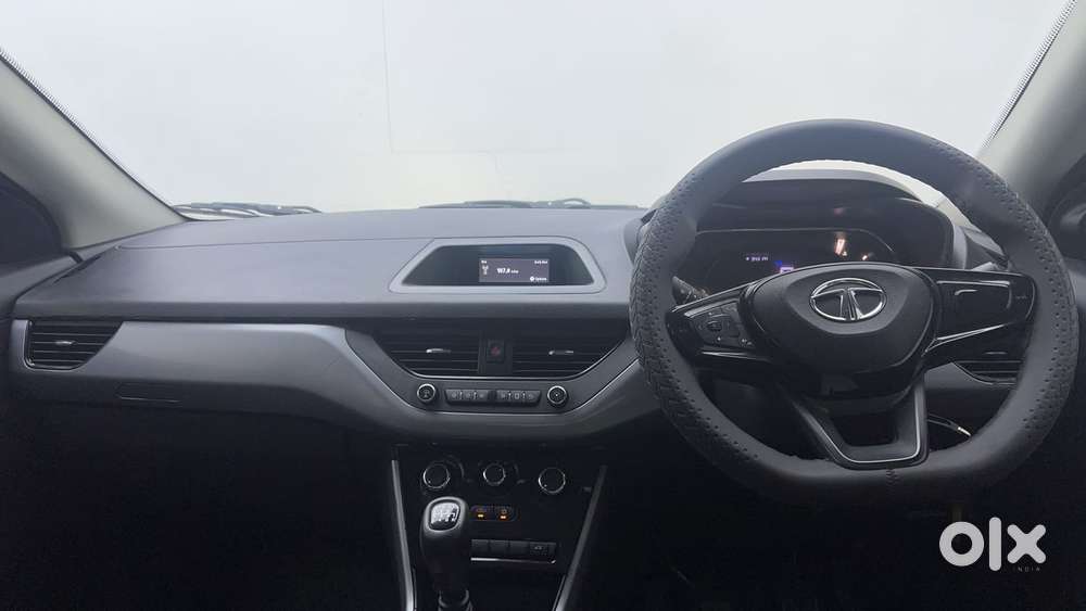 Tata Nexon 1.5 Revotorq Xm (s), 2021, Diesel
