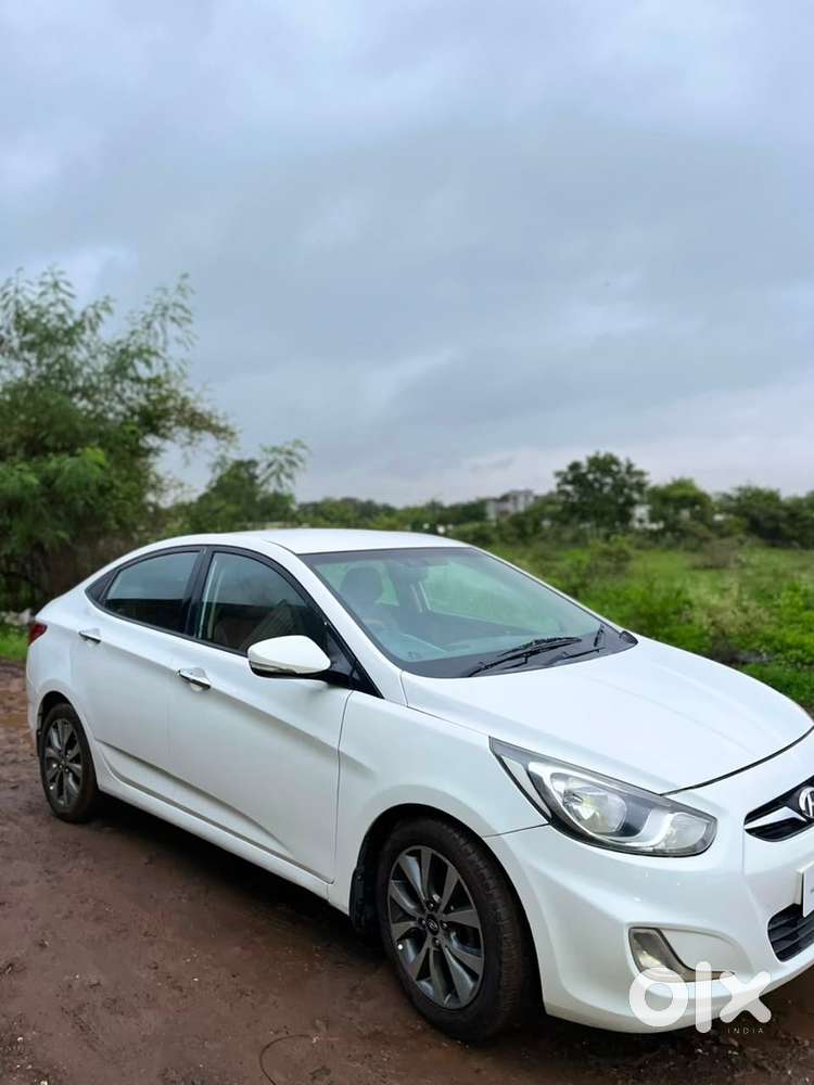 2014 Hyundai Fluidic Verna