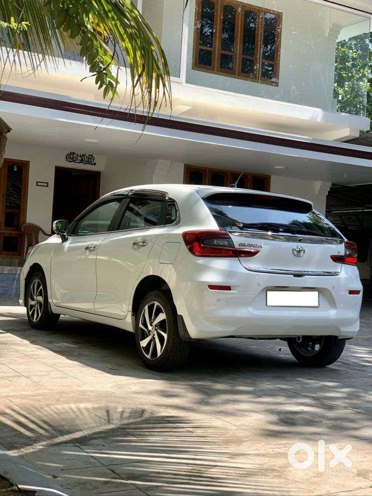 Toyota Glanza 1.2 V Amt, 2024, Petrol