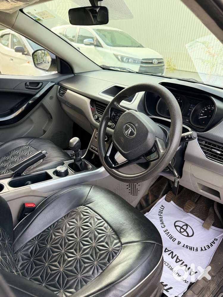 Tata Nexon 1.5 Revotorq Xm (s), 2019, Petrol