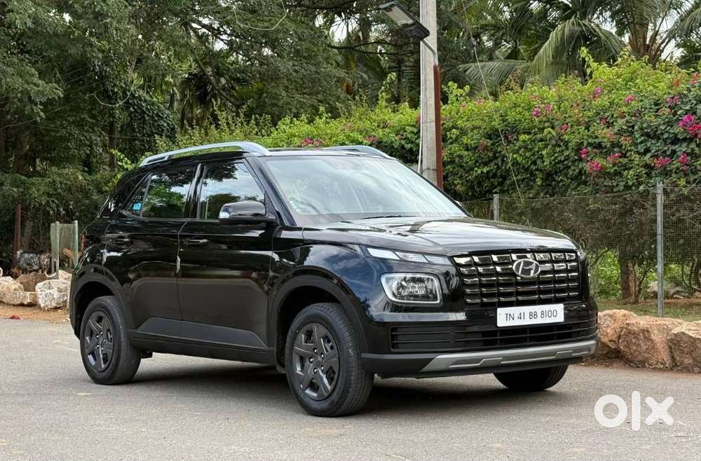 Hyundai Venue, 2023, Petrol