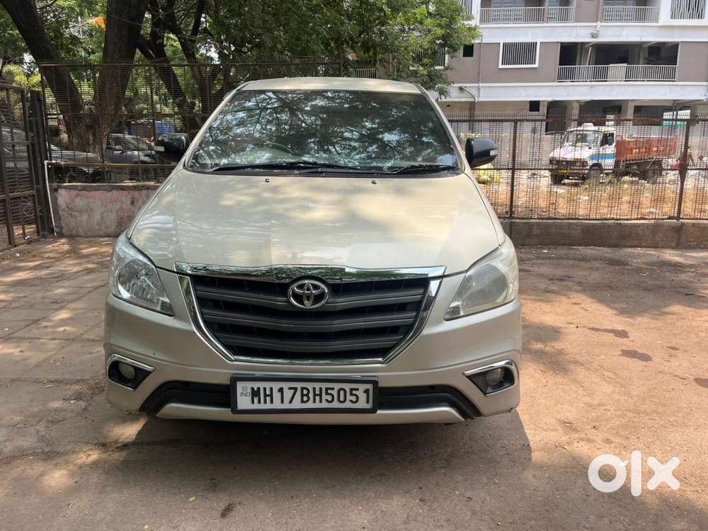 Toyota Innova 2015 Diesel 144000 Km Driven