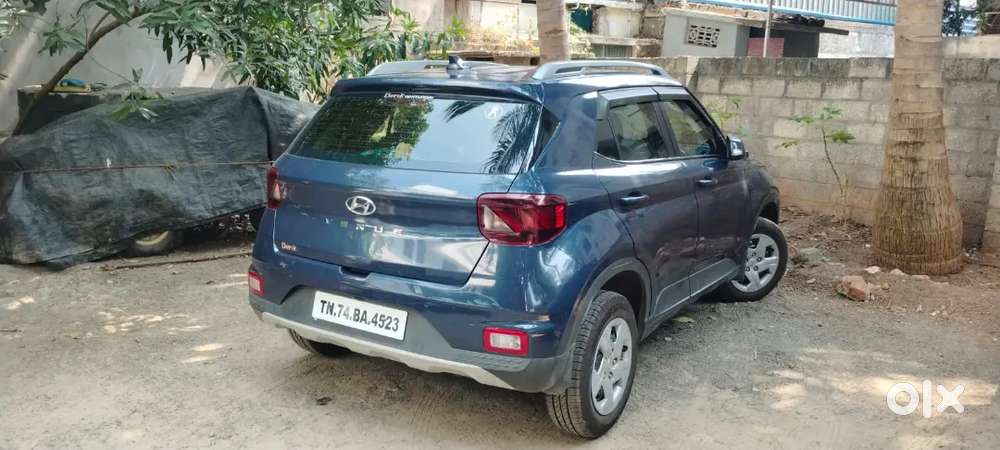 Hyundai Venue 2022 S Plus Petrol Manual