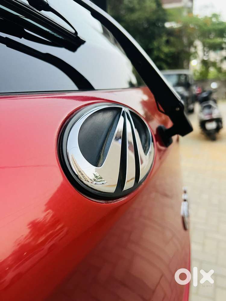 Mahindra Kuv 100 D75 K8 Dual Tone, 2019, Diesel