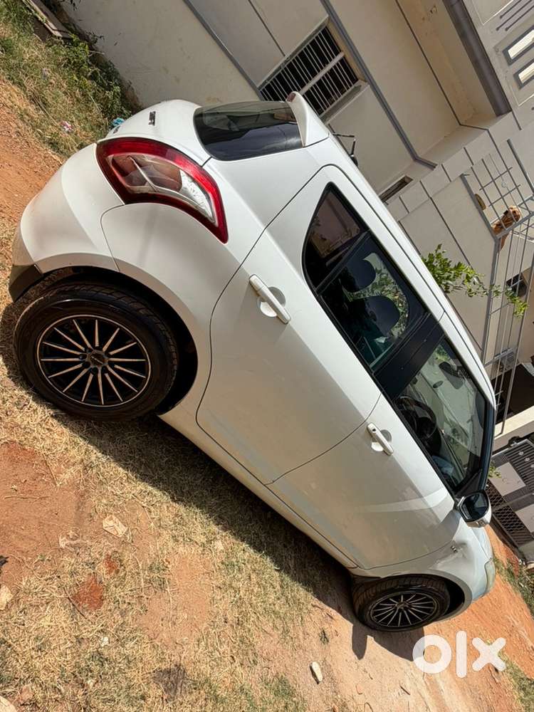 Swift Maruti Suzuki 2012 Model