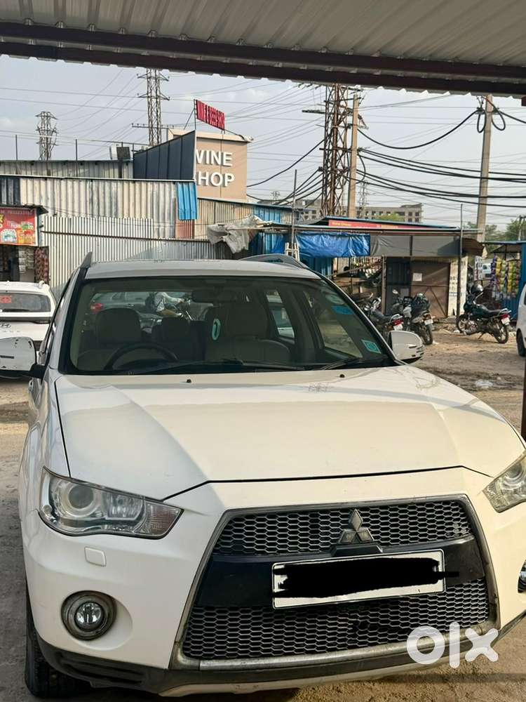 Mitsubishi Outlander Automatic 4/4