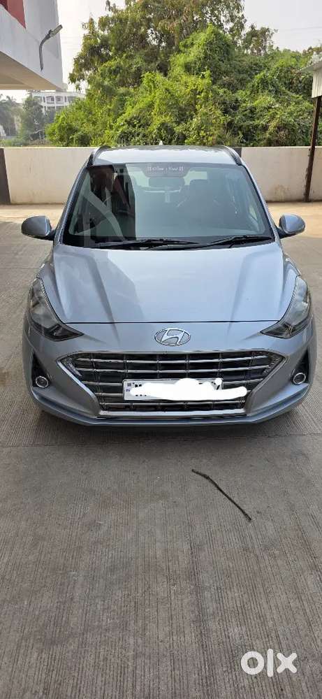 New Tyre,showroom Maintain,non Accidentel,full Insrnce  July, Mh 14