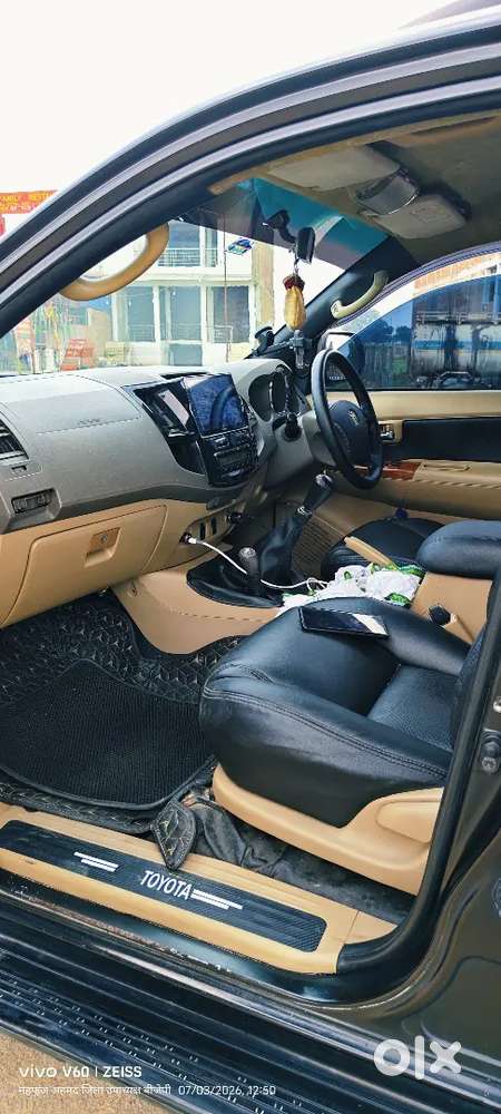 Toyota Fortuner  2010 Diesel 170000 Km Driven