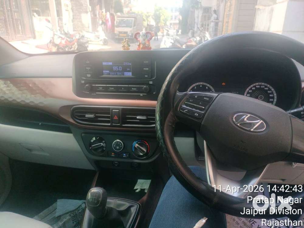 Hyundai Aura For Sale – Excellent Condition Well-maintained