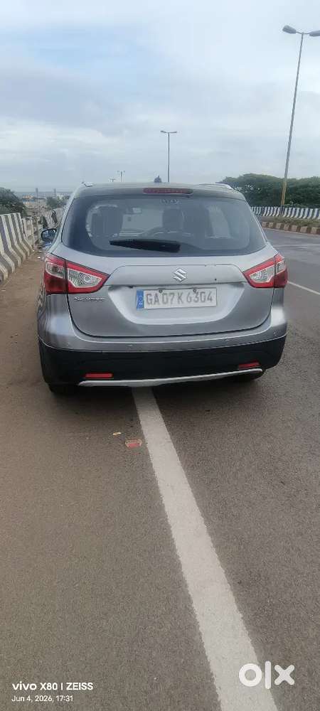 Maruti Suzuki S-cross 2016 Diesel Well Maintained