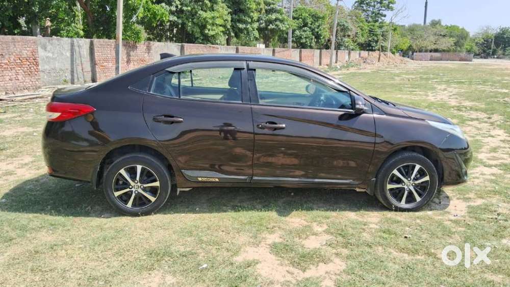 Toyota Yaris G Cvt, 2020, Petrol