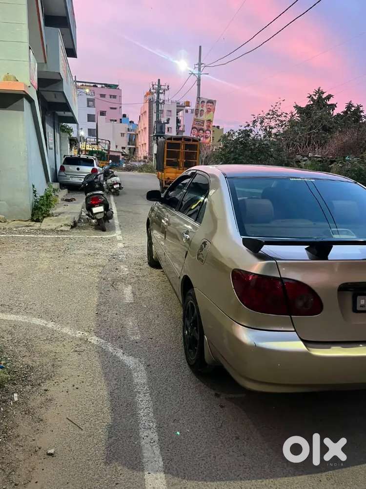 Toyota Corolla H3 2005 Km Driven