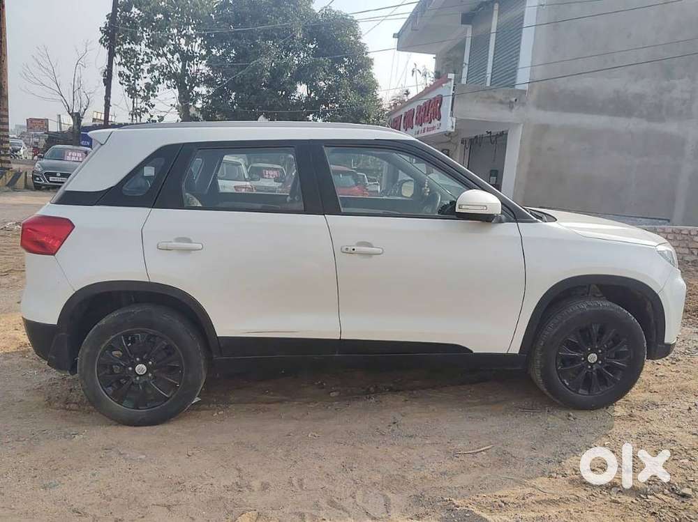Maruti Suzuki Brezza Zxi Plus At, 2022, Petrol