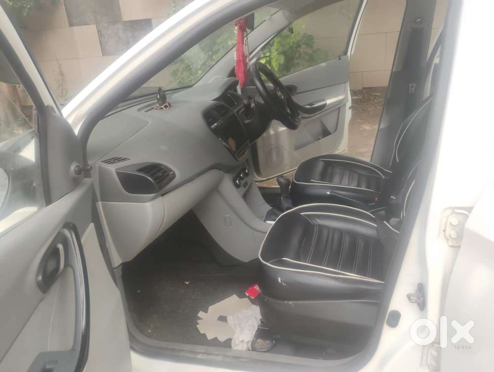Tata Tigor Xe, 2021, Petrol