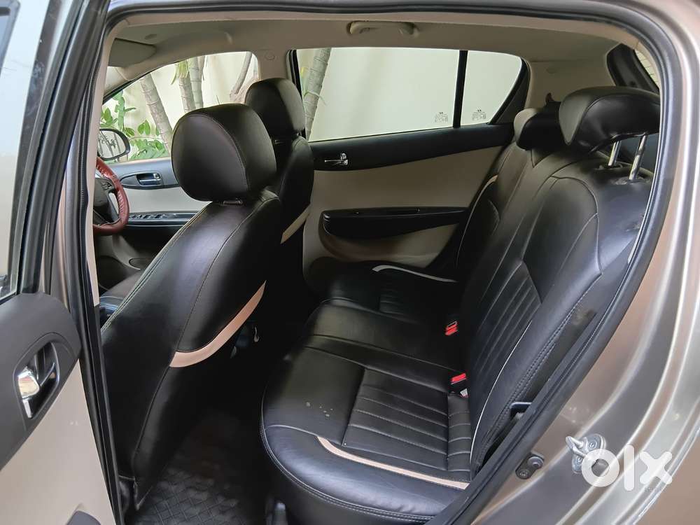 Hyundai I20 Sportz At 1.4, 2012, Petrol