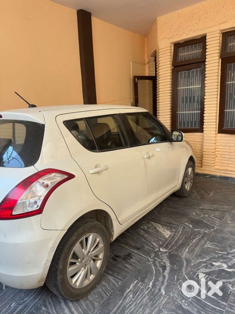 Swift 2015 Petrol Maruti First-owner Manual