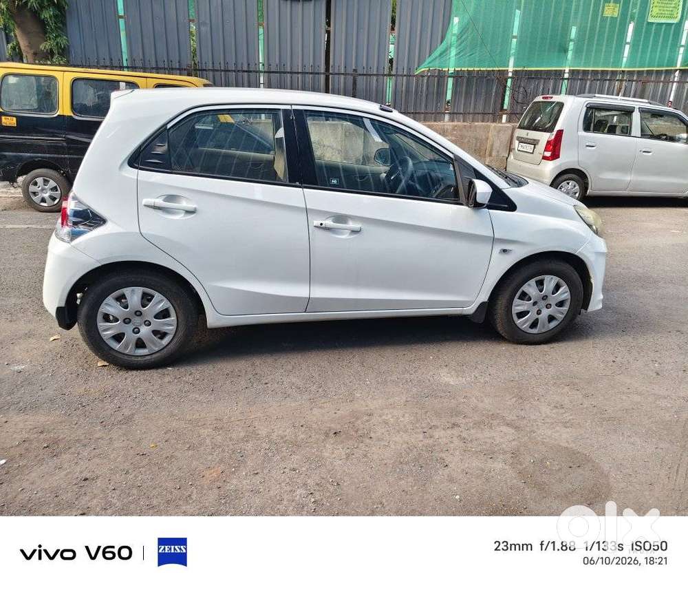 Honda Brio V Mt, 2013, Petrol