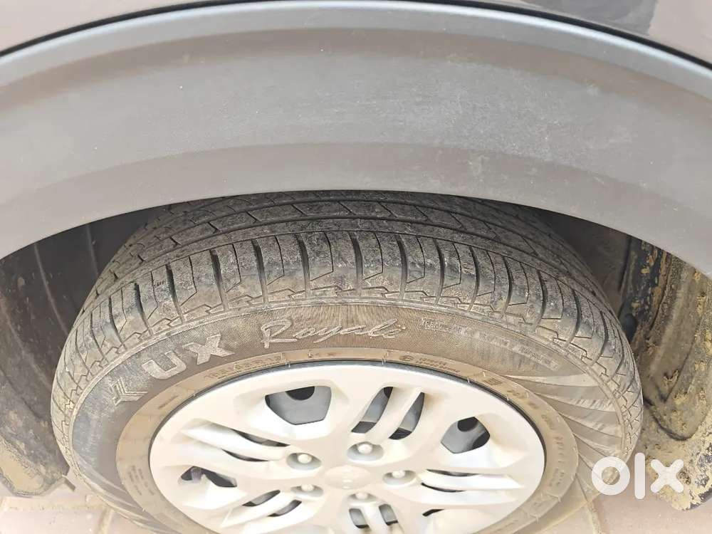 Kia Carens Petrol Well Maintained