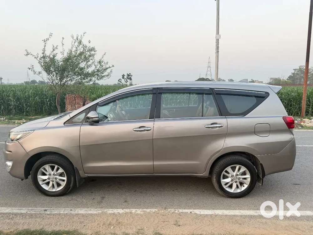 Toyota Innova Crysta 2017 Diesel 190000 Km Driven