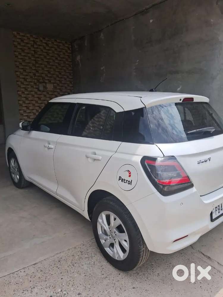 Maruti Suzuki Swift 1.3 Zxi 2024