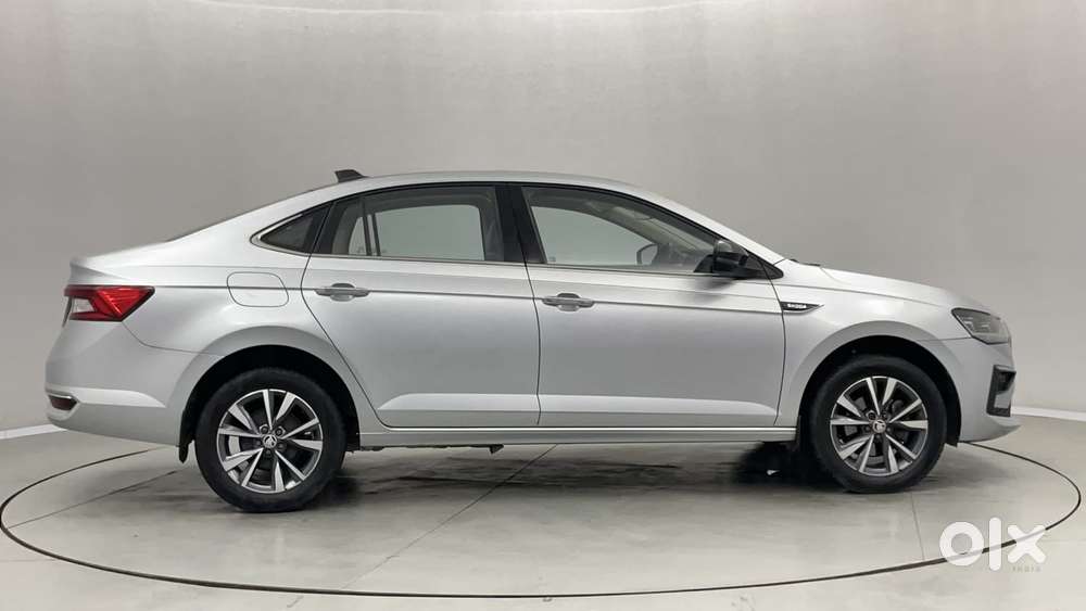 Skoda Slavia Style 1.0l Tsi At, 2022, Petrol