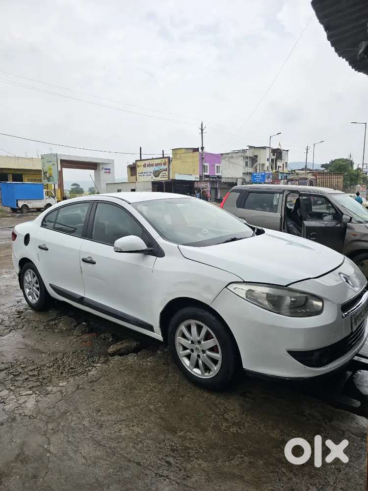Renault Fluence Deisal Car 20+mileage
