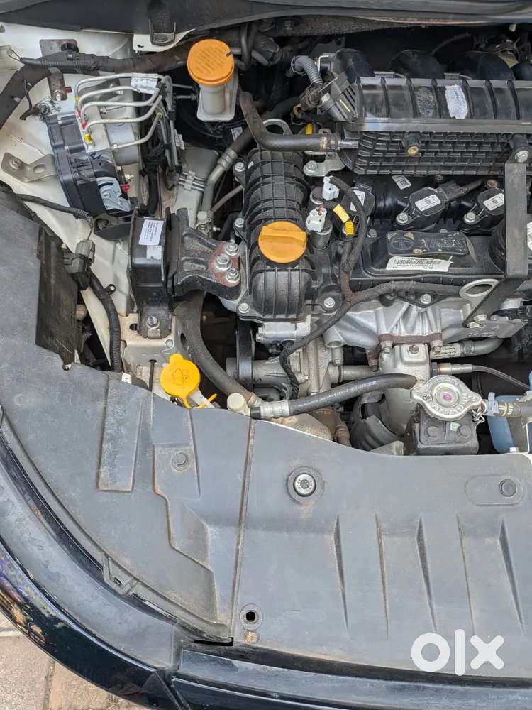 Tata Altroz 2023 Petrol Automatic 23500 Km Driven