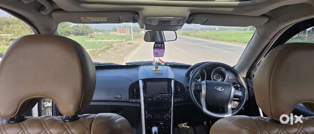 Full Top Model With Company Service  Record. No Any Work In Xuv