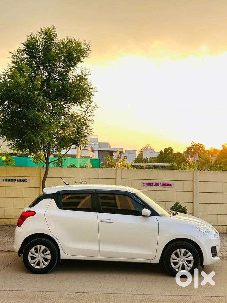 Maruti Suzuki Swift 1.2 Vxi (o), 2024, Petrol
