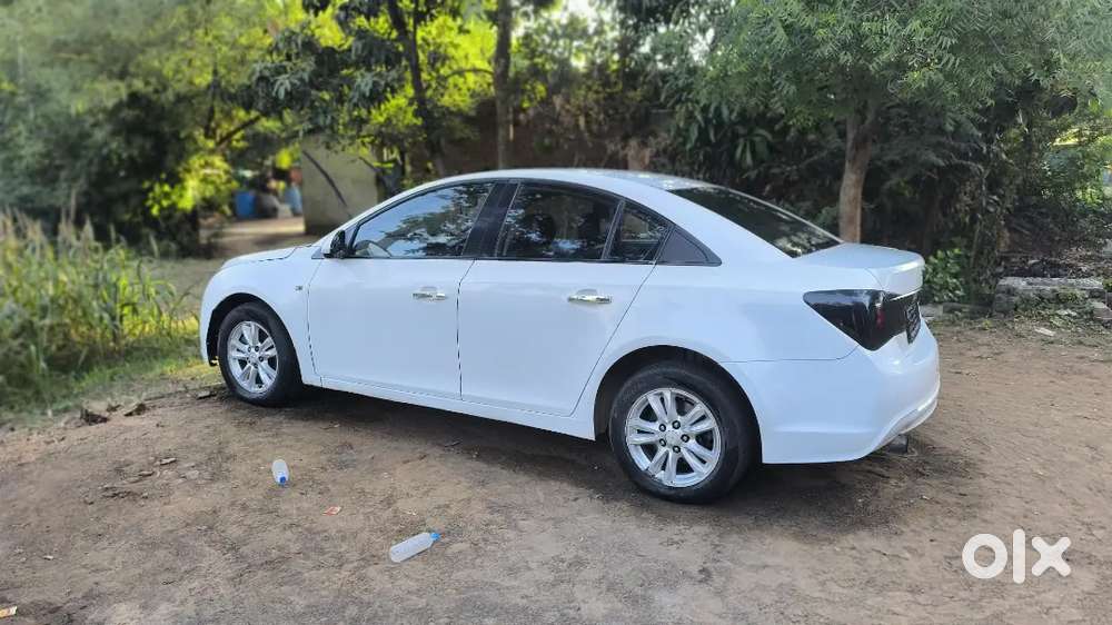 Chevrolet Cruze 2013 Diesel 140000 Km Driven