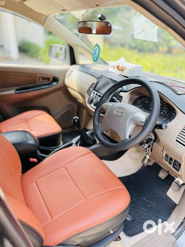 Toyota Innova 2.5 G (diesel) 8 Seater, 2016, Diesel