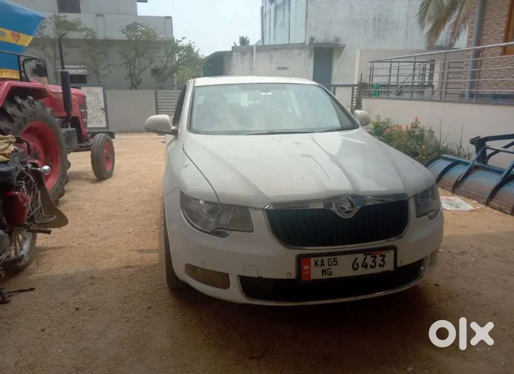 Skoda Superb 2009 Diesel 120000 Km Driven