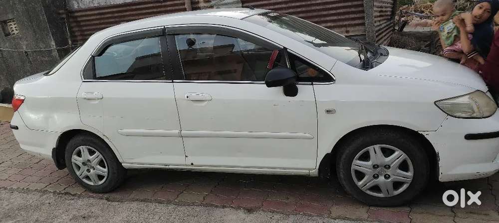 Honda City Zx 2006 Cng & Hybrids 125000 Km Driven