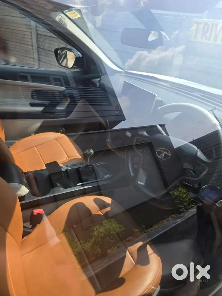 2023 Tata Safari Kryotec Xe
