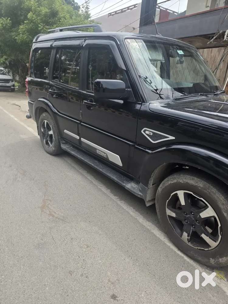 Mahindra Scorpio Classic 2022 Captain Seat