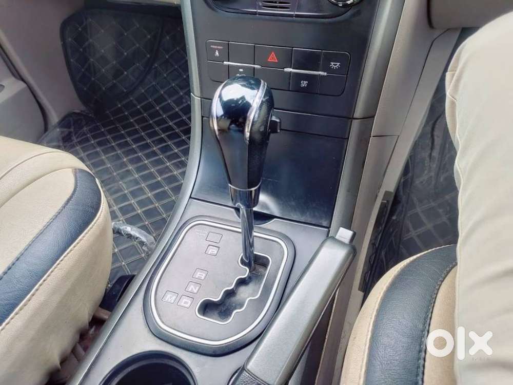 Mahindra Xuv500 At W6 2wd, 2018, Diesel
