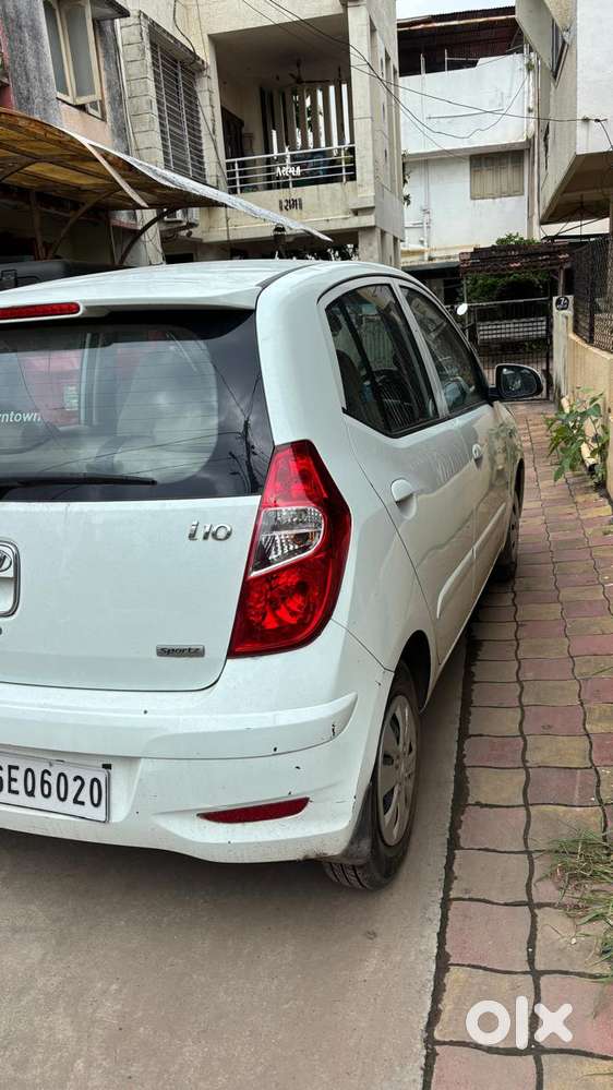 Hyundai I10 Sportz At, 2012, Petrol