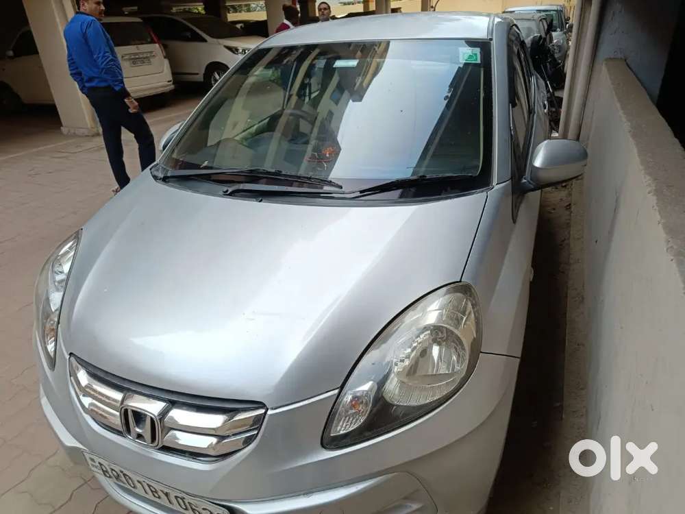 Honda Amaze 2015 Petrol Well Maintained