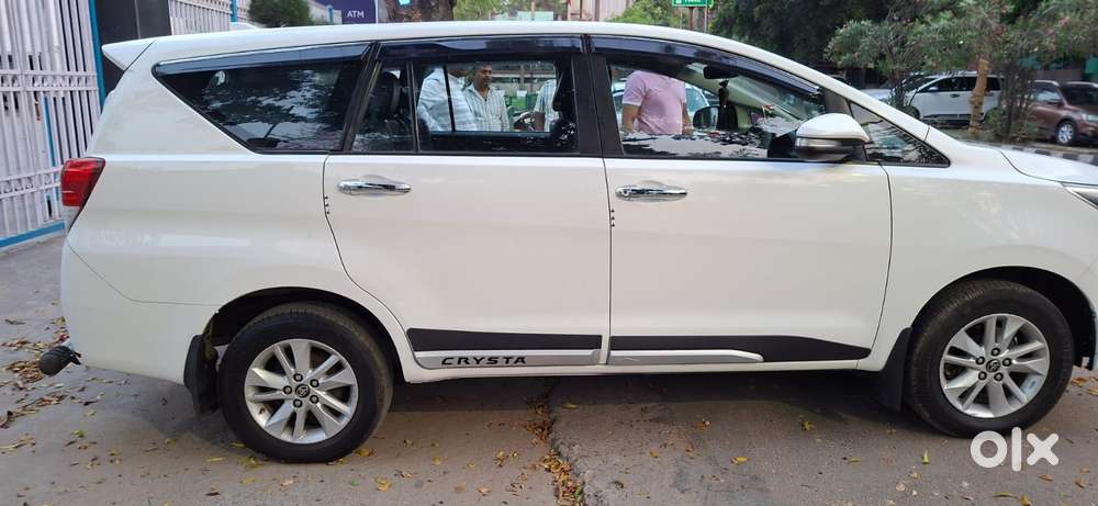 Toyota Innova Crysta 2.4 G Mt, 2017, Diesel