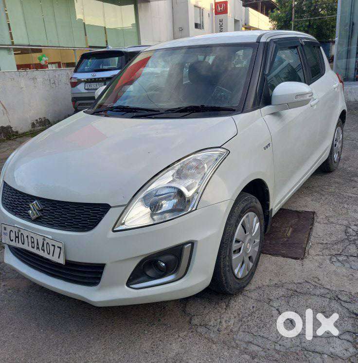 Maruti Suzuki Swift Vxi Optional, 2015, Petrol