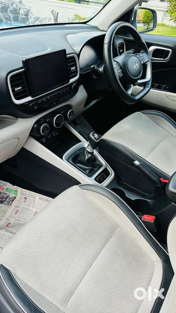 Hyundai Venue Sx (o) Mt 1.5 Diesel, 2022, Diesel