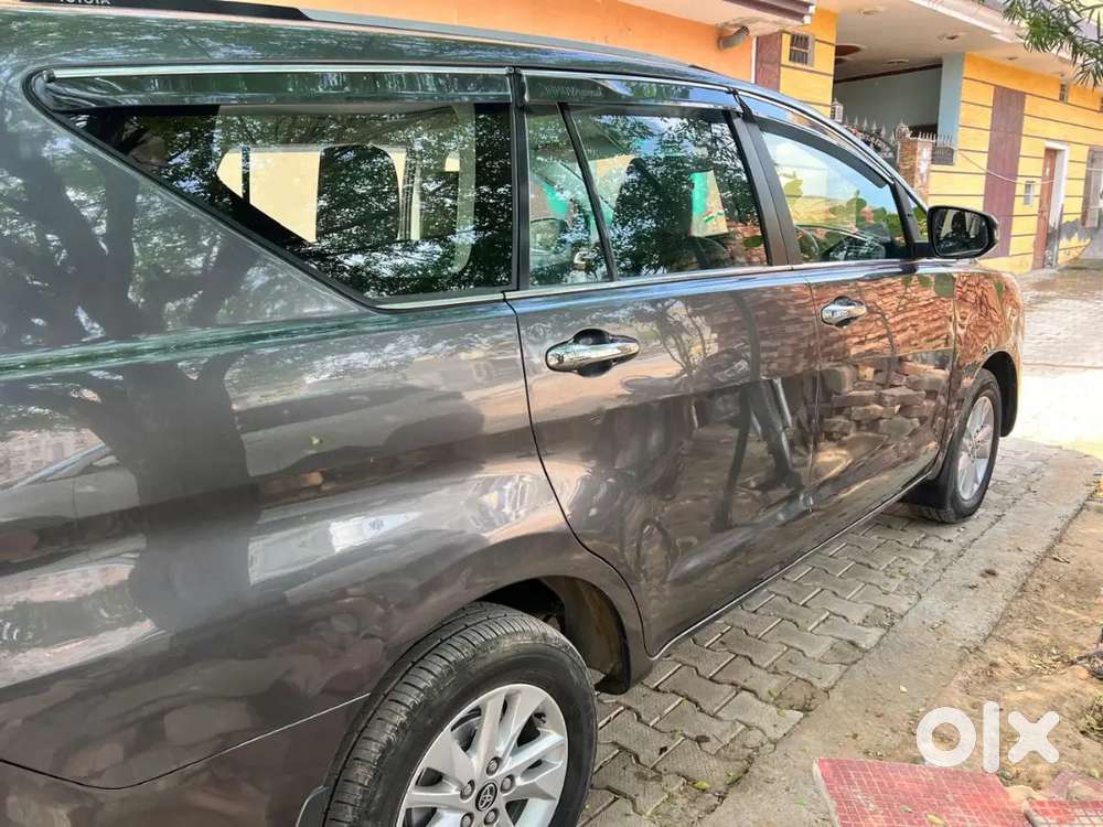 New Car Full Okay Full Bima Koi Kami Nahi Gadi Mai Saaf Car Ek Dam