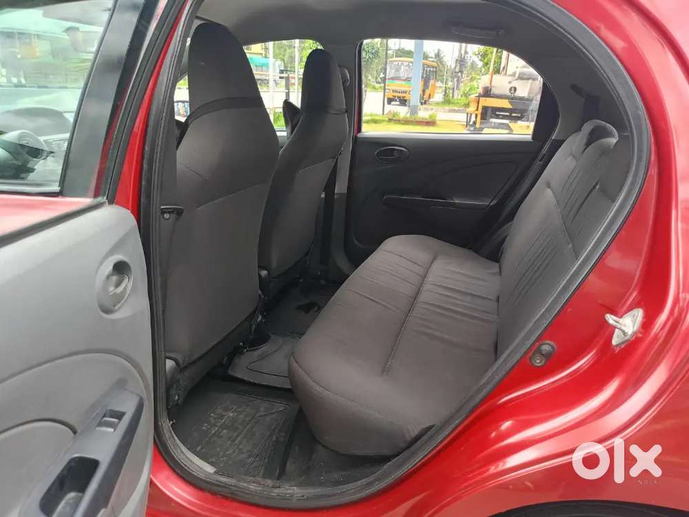 Toyota Etios Liva 2012