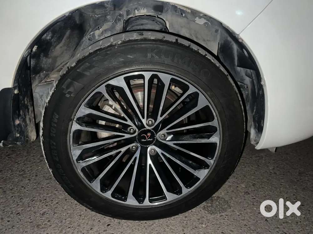 Toyota Innova Crysta 2.8z 2017