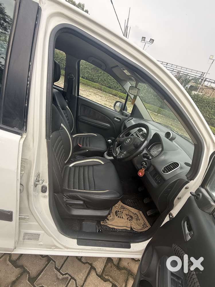 Maruti Suzuki Ritz Vxi, 2012, Petrol