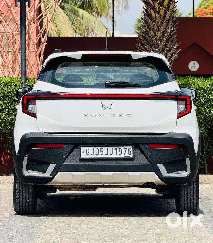 Mahindra Xuv 3xo Ax5 1.5 Diesel Autoshift Plus, 2025, Diesel